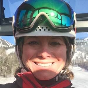 Meet your Posher, Caroline